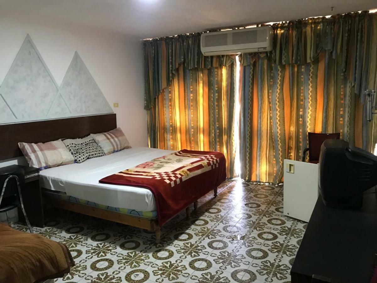 Aqaba Qazar Hotel エクステリア 写真