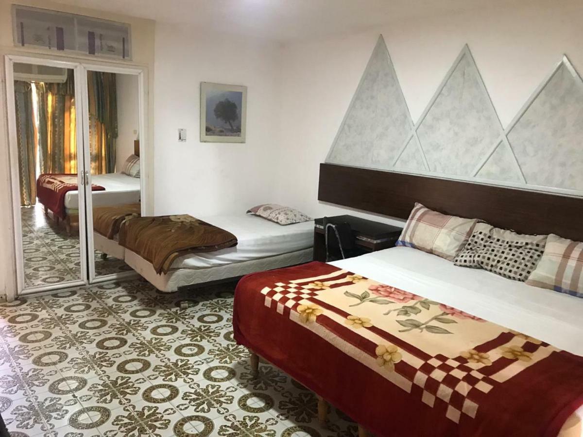 Aqaba Qazar Hotel エクステリア 写真